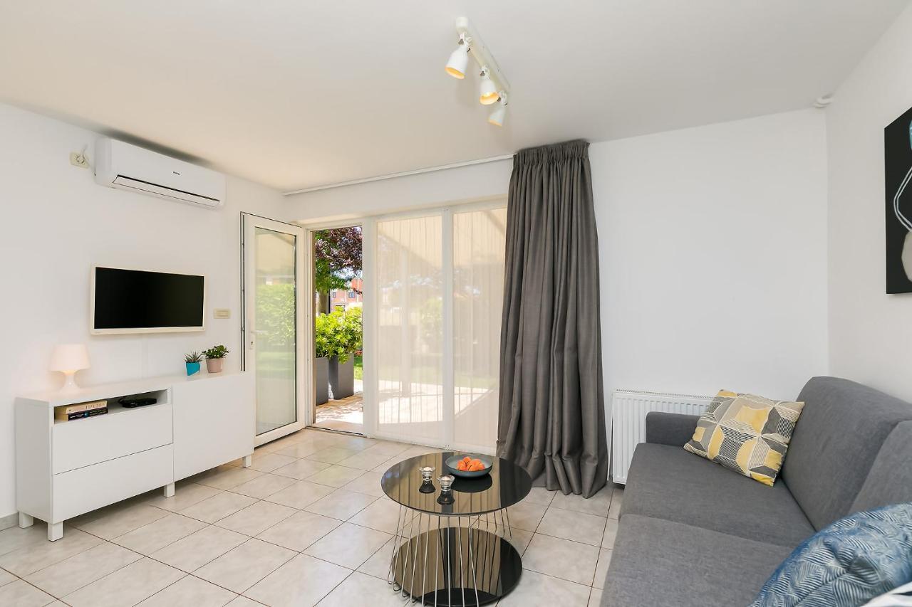 Apartments Dama Пореч Екстериор снимка