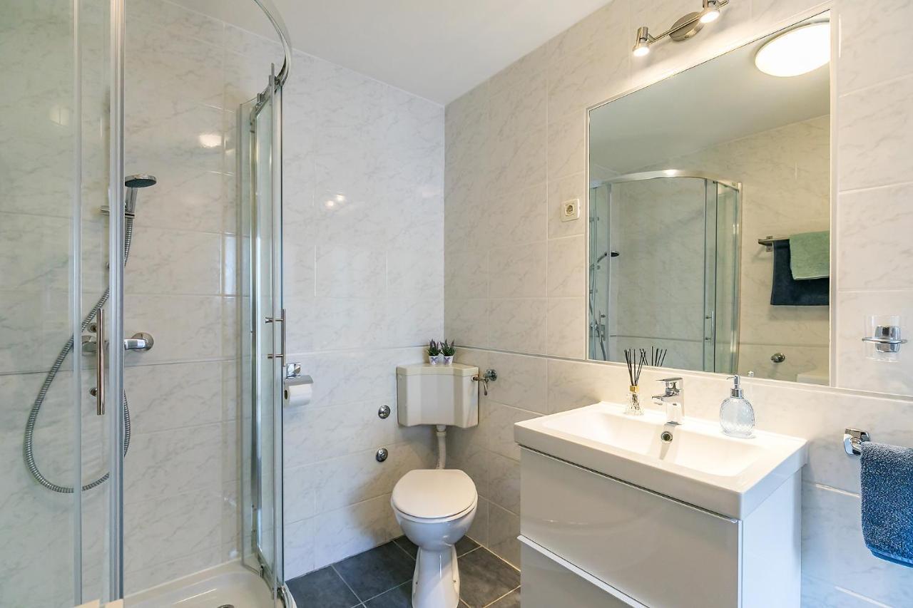 Apartments Dama Пореч Екстериор снимка